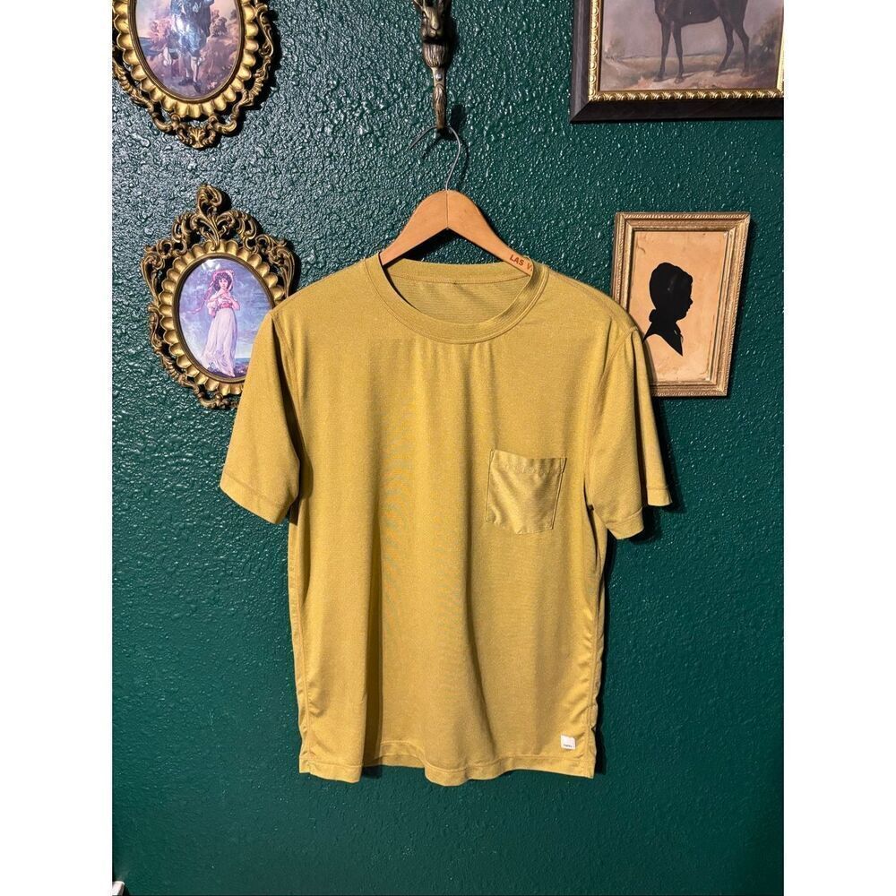 Vuori Honey Gold Ponto Vented T-Shirt Men’s Size Small